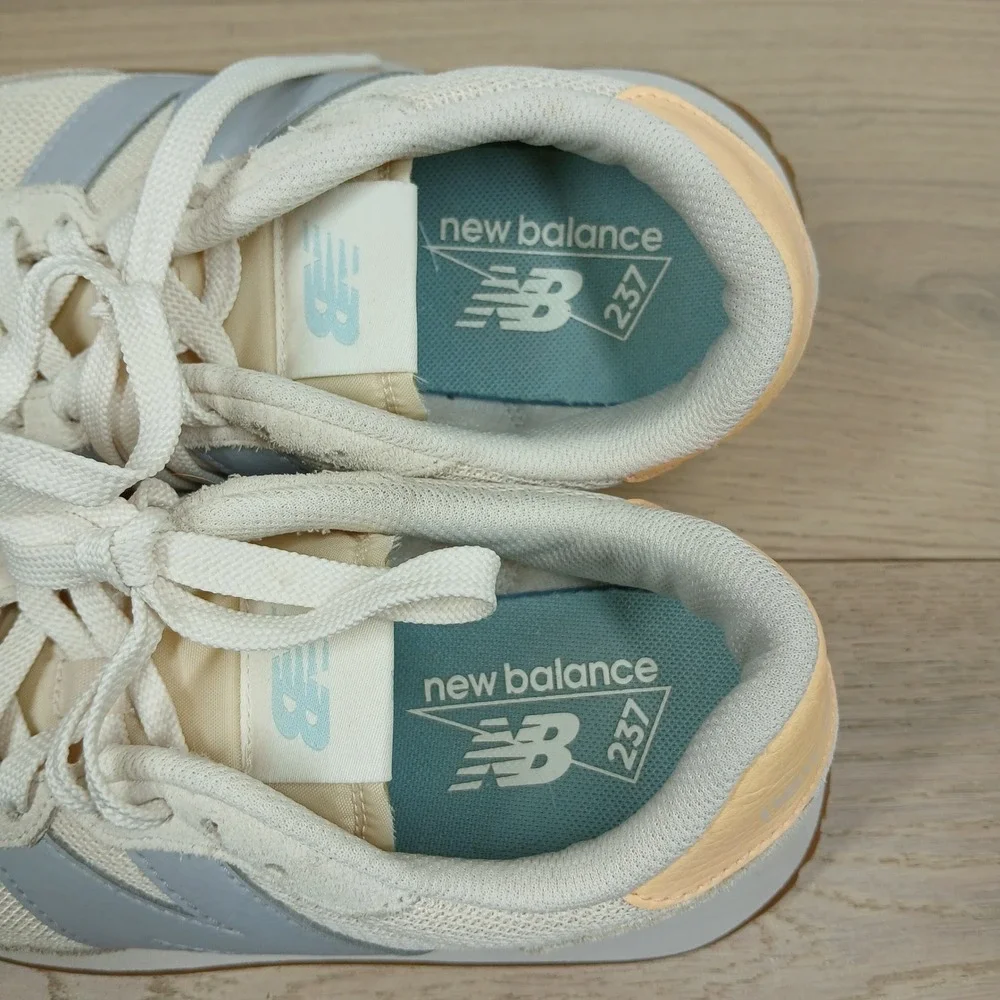 New Balance 237 Sneakers Womens 7.5 Cream Gray Suede Mesh Retro Platform Runner